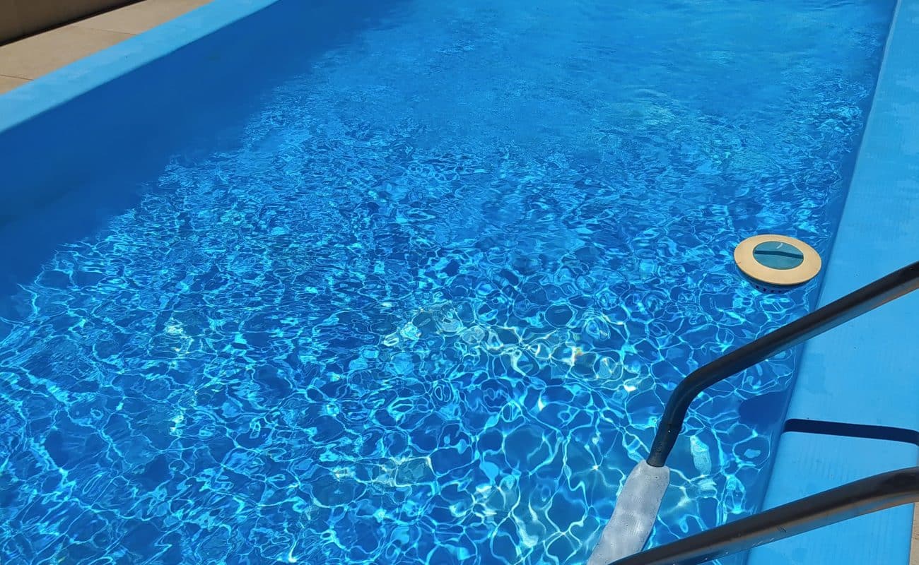 Piscineiro Em Araruama